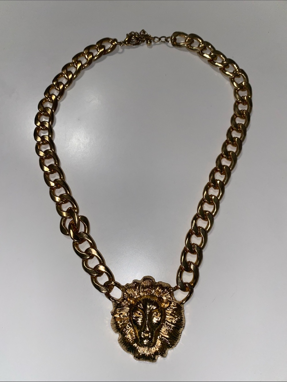 Gold Lion Head Chain Chunky Necklace